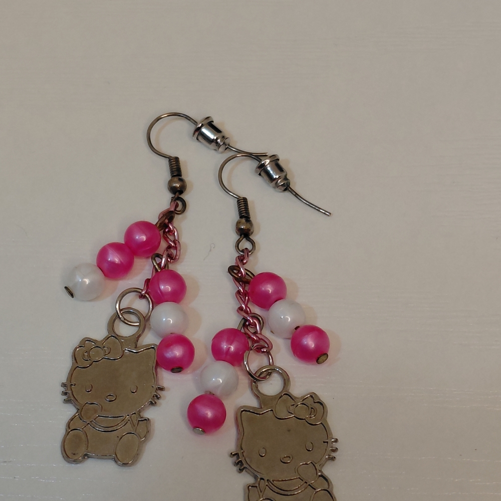 Hello Kitty Pink and White Bead Drop Earrings - Picture 4 of 7
